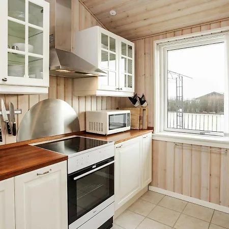 Holiday Avernakøvej Feriehus